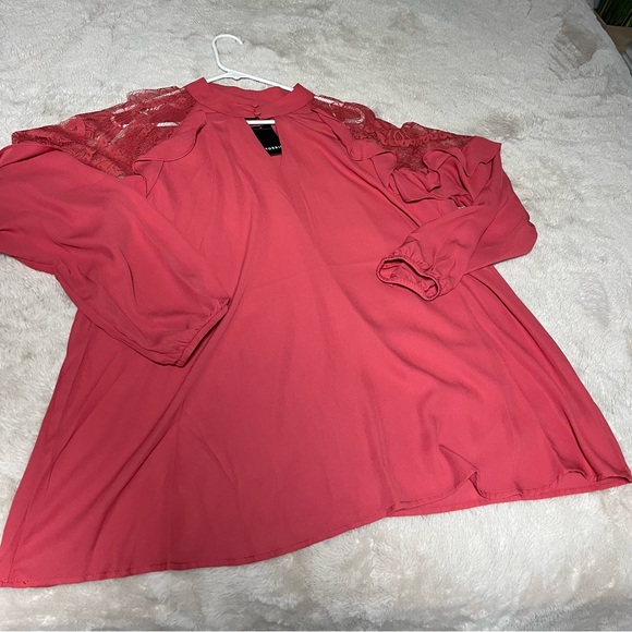 Size 1 Torrid XL = 14-16 Blouse - Picture 2 of 5